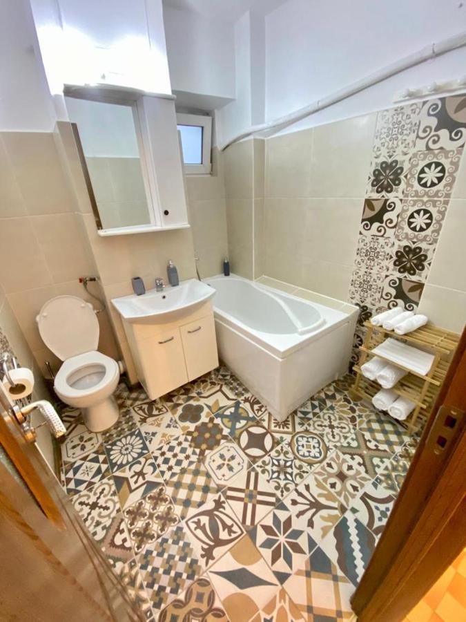 Downtown Apartment Craiova Eksteriør billede