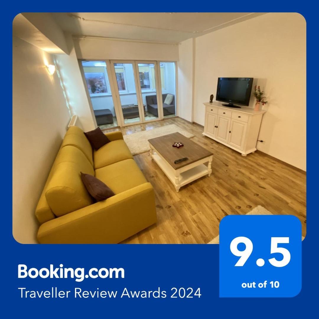 Downtown Apartment Craiova Eksteriør billede