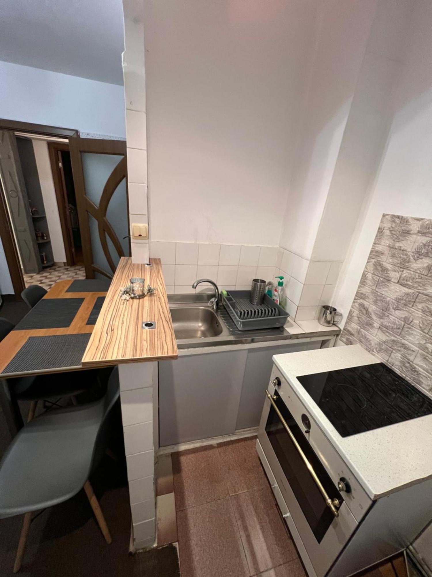 Downtown Apartment Craiova Eksteriør billede